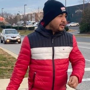 Meet your Posher, Luis